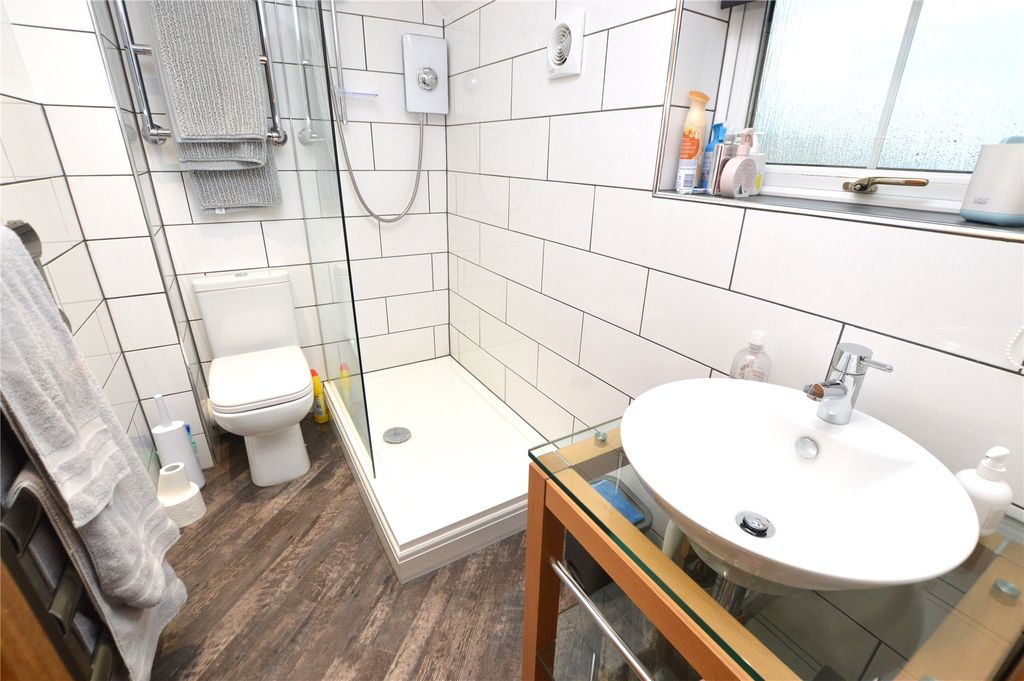 Property photo 3 of 9 Picture No. 05