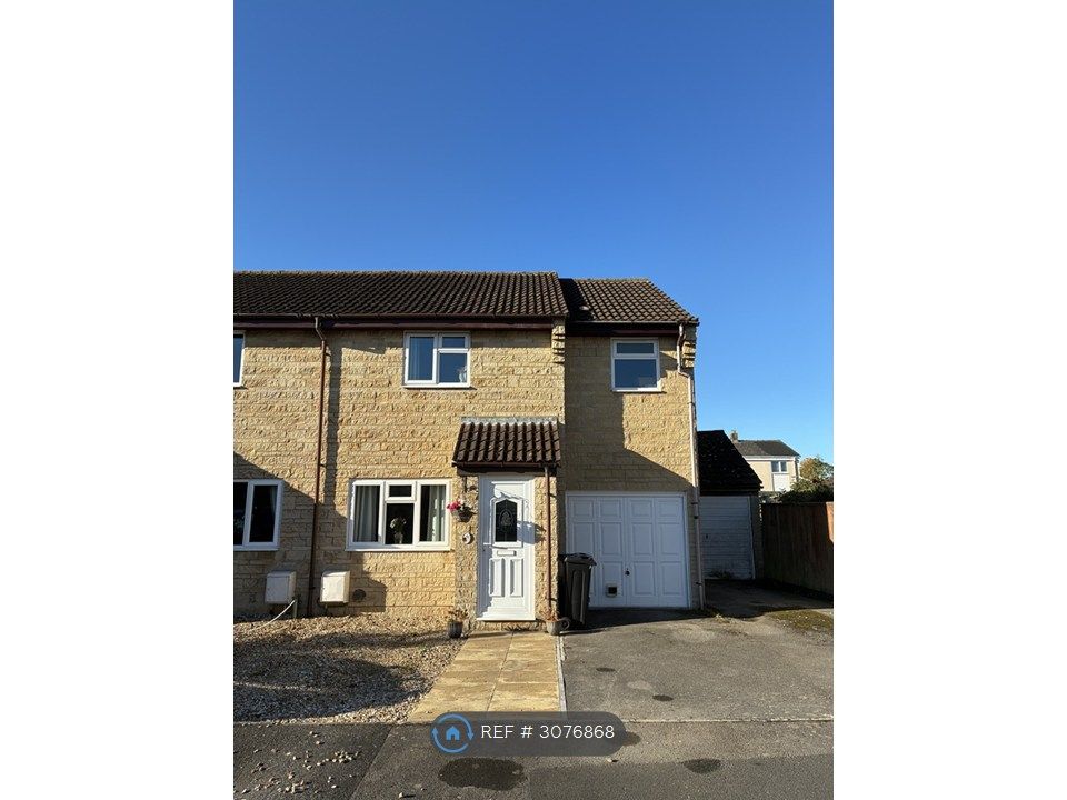 Property photo 2 of 33