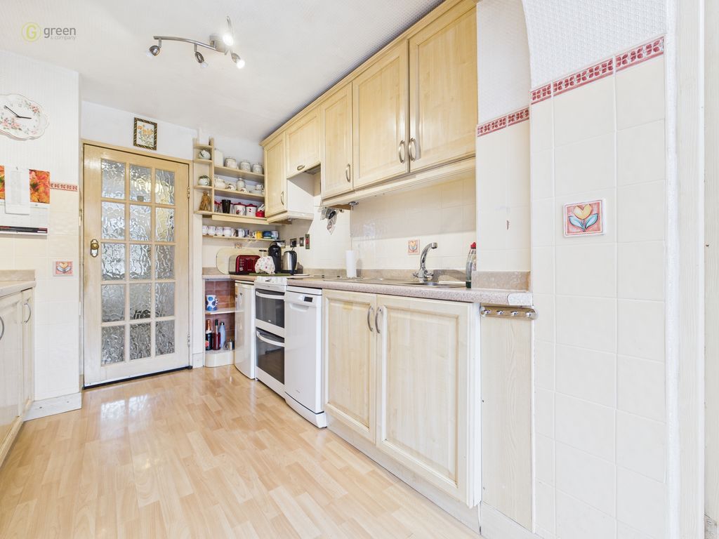 Property photo 3 of 33