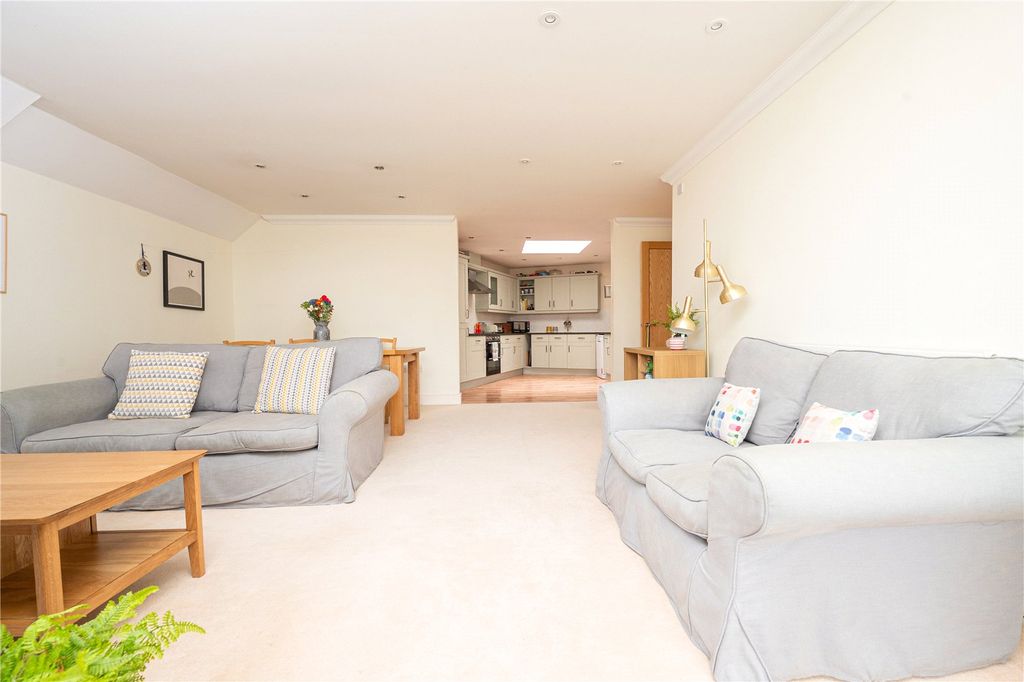 Property photo 3 of 18 Picture No. 3