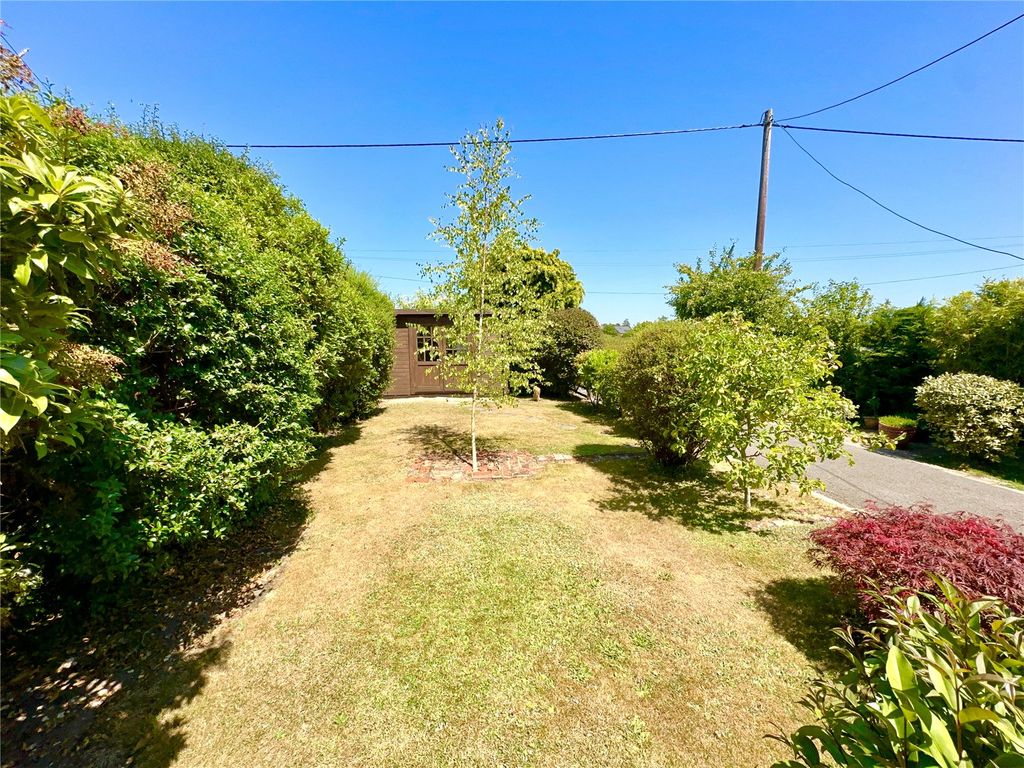 Property photo 2 of 17 Picture No. 15