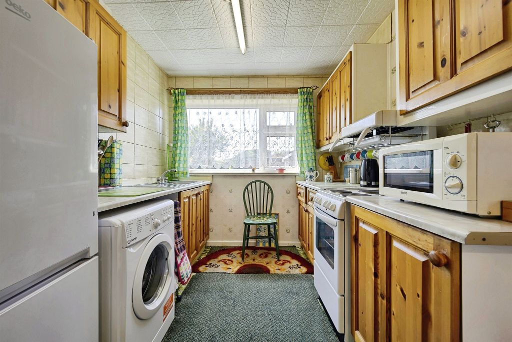 Property photo 3 of 17