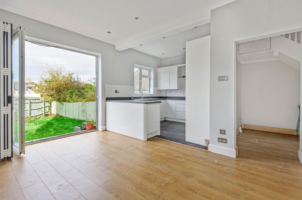 Property photo 3 of 18 Picture No. 03