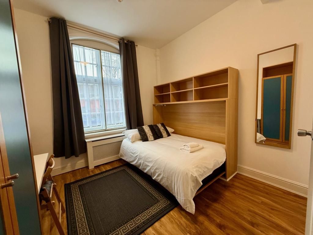 Property photo 2 of 5 Gallery