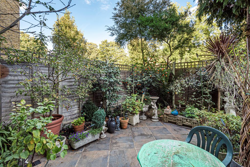 Property photo 3 of 16