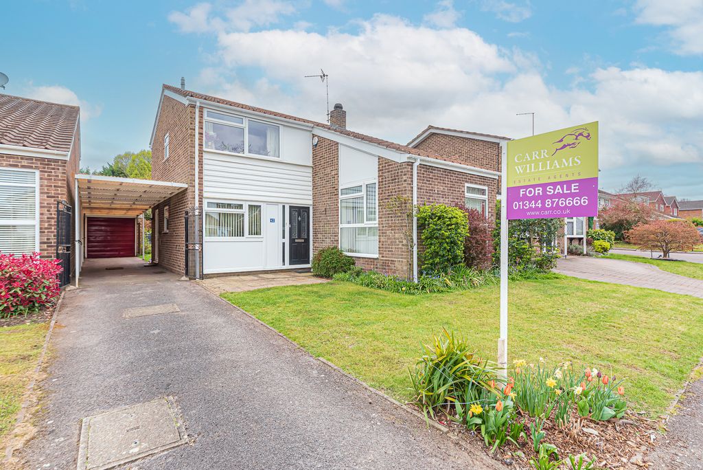 Property photo 1 of 11 Front Aspect