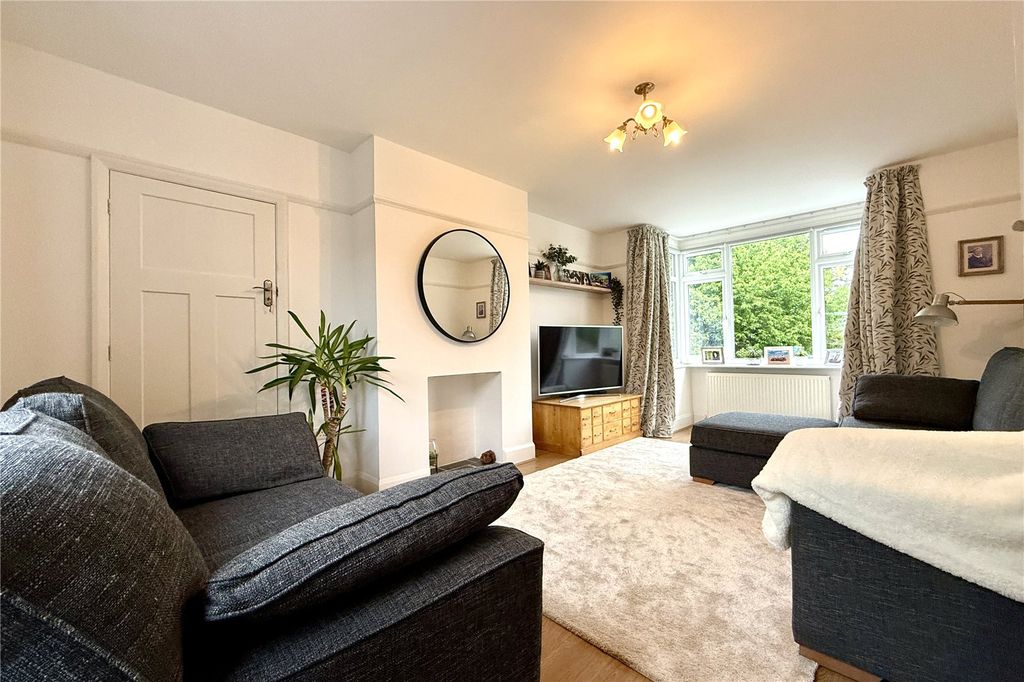 Property photo 2 of 16 Picture No. 24