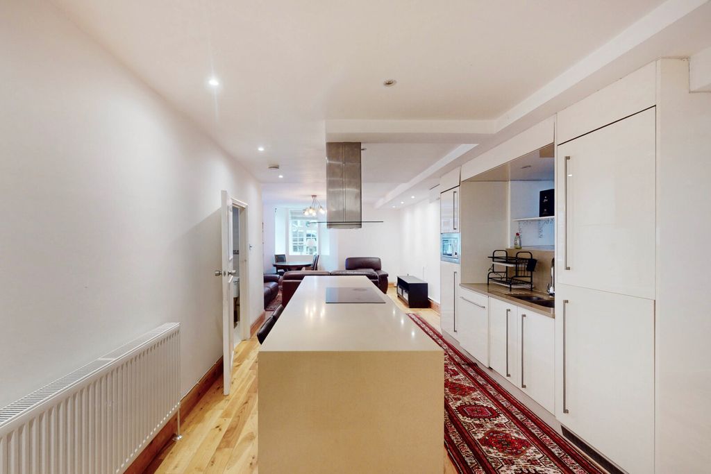 Property photo 2 of 14 Picture No. 16