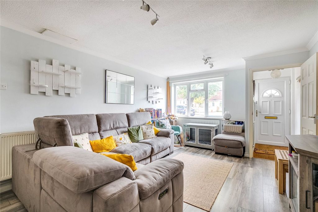 Property photo 3 of 15 Picture No. 12