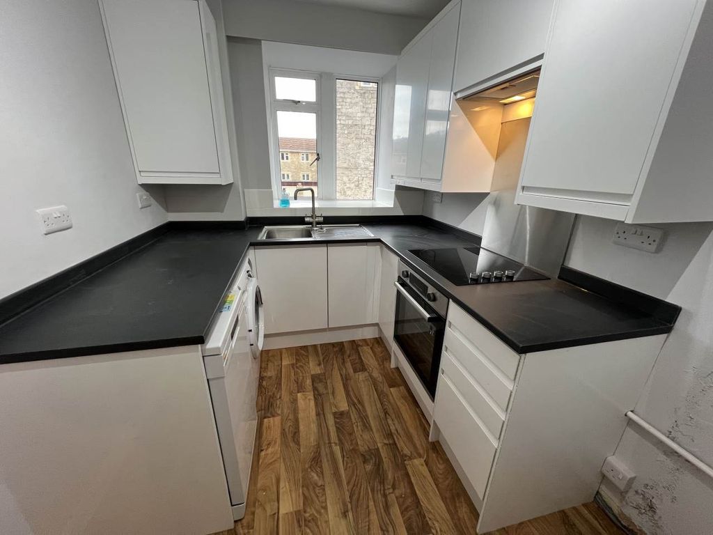 Property photo 1 of 12 Kitchen