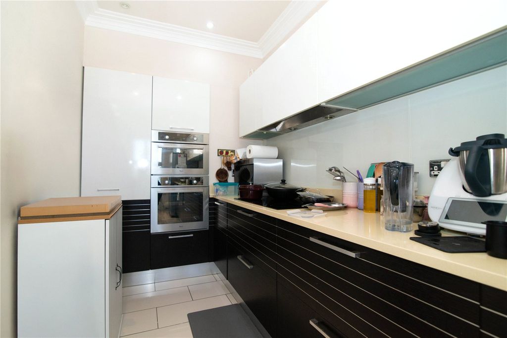 Property photo 3 of 13 Picture No. 18
