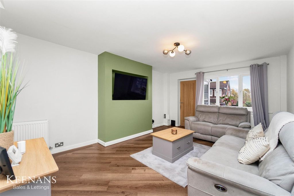 Property photo 3 of 28 3.Jpg