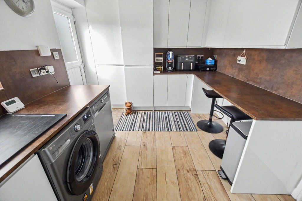 Property photo 3 of 17 Picture No. 03