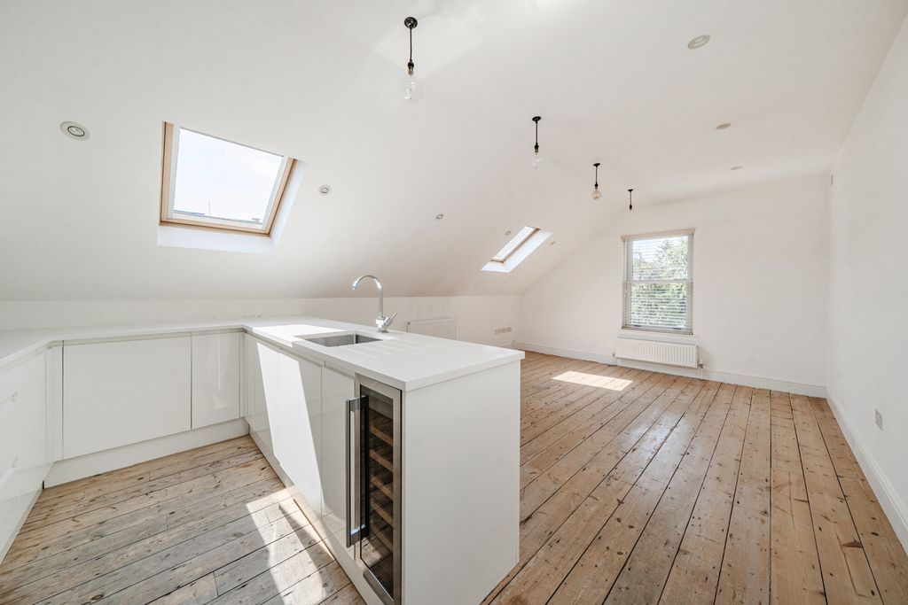 Property photo 3 of 17 1492545 (9).Jpg