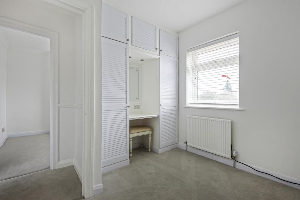 Property photo 3 of 10 Bedroom