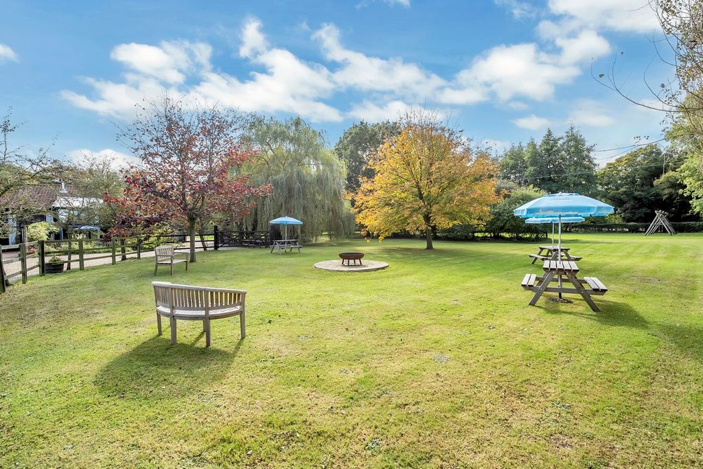 Property photo 3 of 32