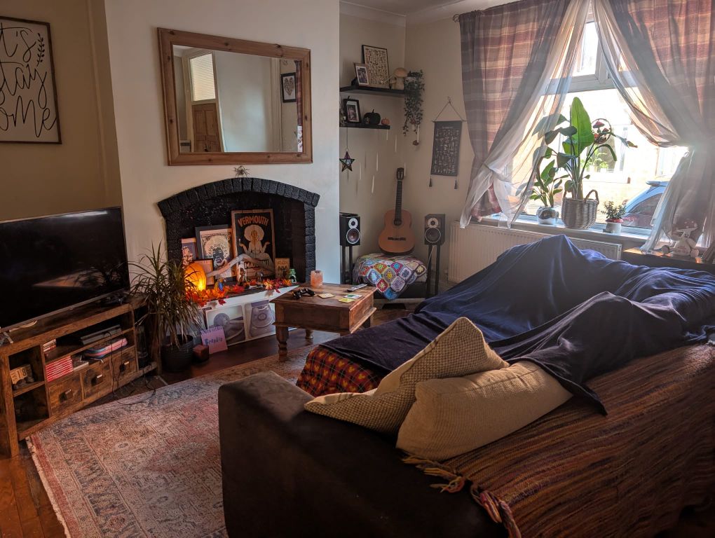 Property photo 2 of 7 Property