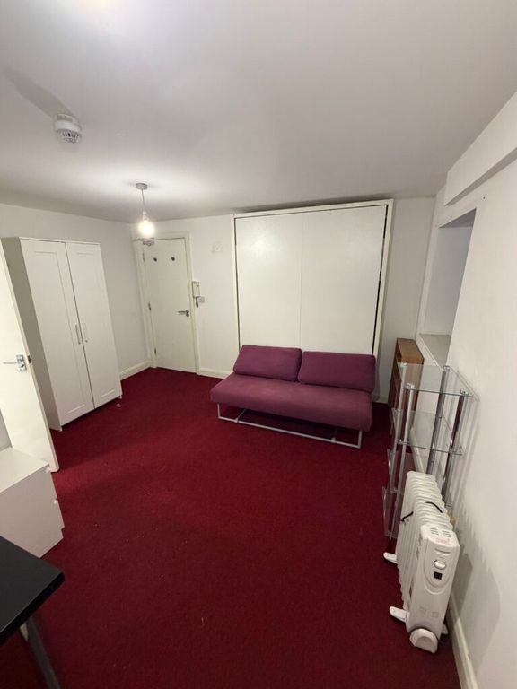 Property photo 1 of 5