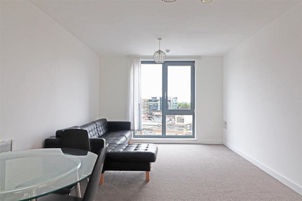 Property photo 3 of 12 6