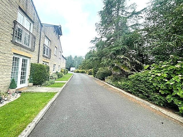 Property photo 3 of 8 Front2.Jpg