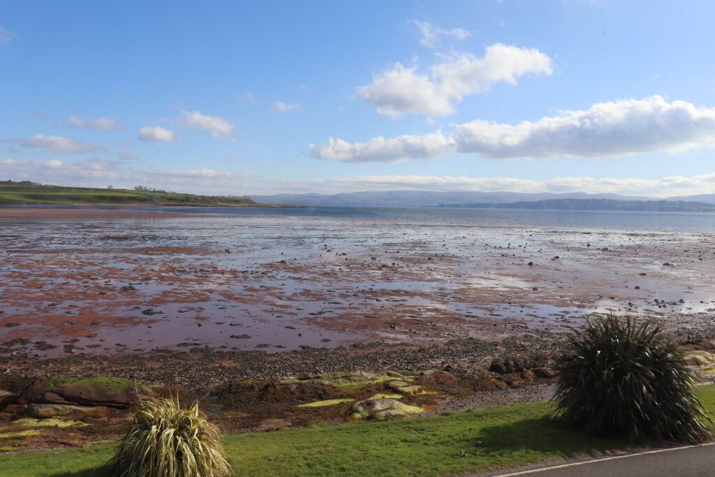 Property photo 2 of 12