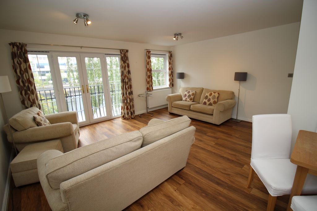 Property photo 2 of 15