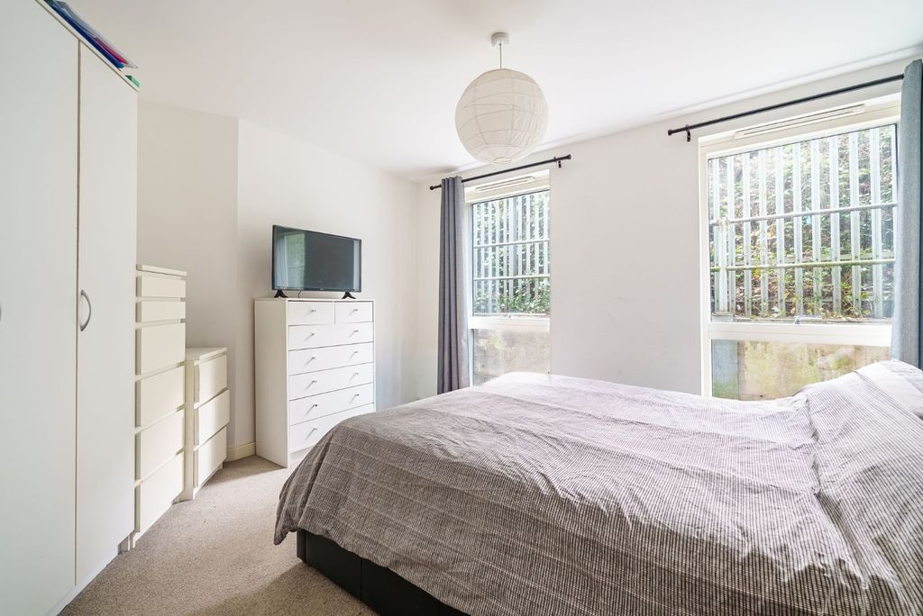 Property photo 2 of 12 4955003