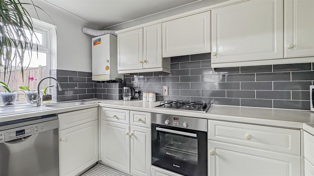 Property photo 3 of 9 Img_5340.Jpg