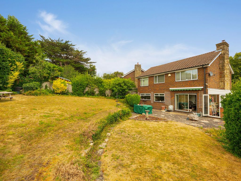 Property photo 3 of 12