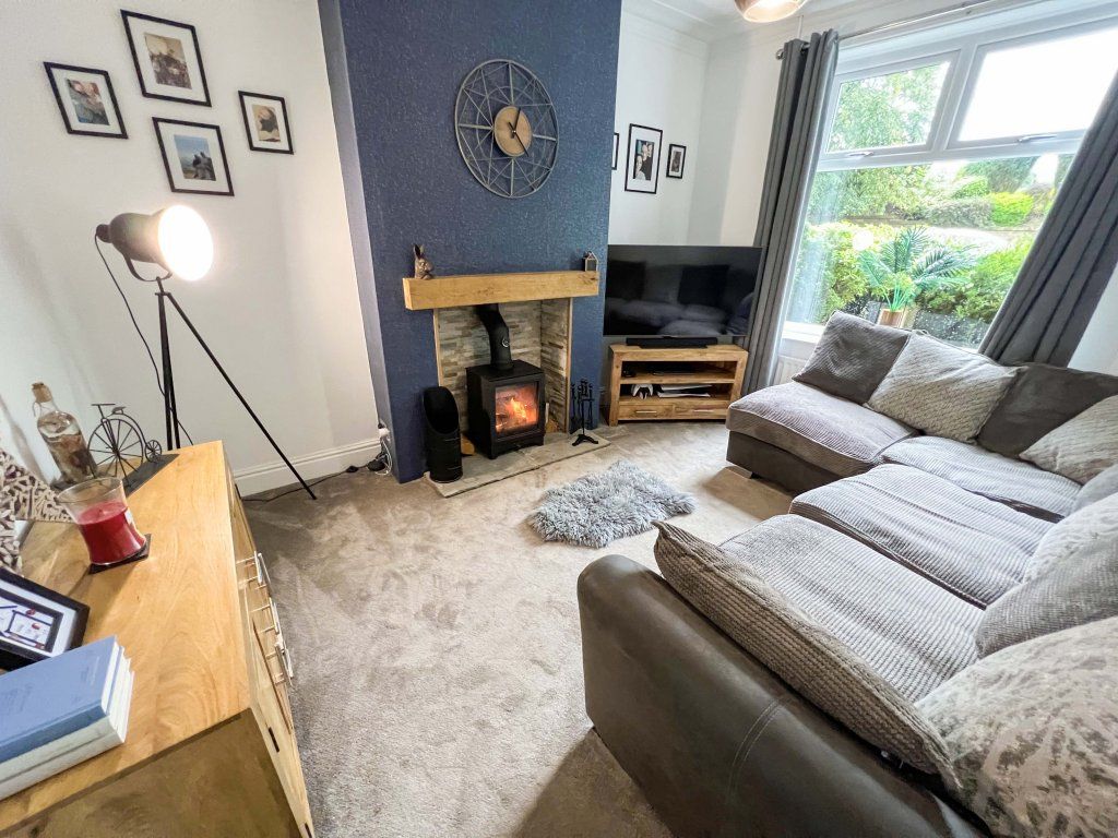 Property photo 2 of 31