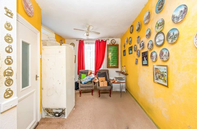 Property photo 3 of 8