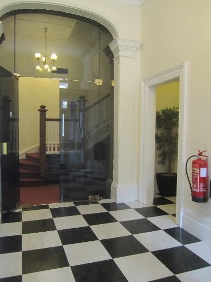 Property photo 3 of 9 Picture 3