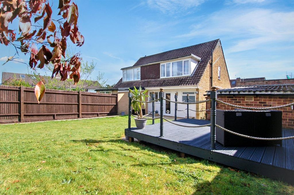Property photo 2 of 18