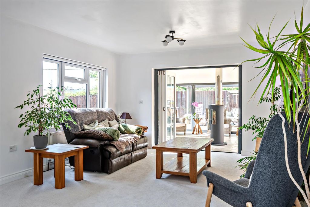 Property photo 2 of 34 1466052-13-6A16Ff8c7B1d5.Jpg