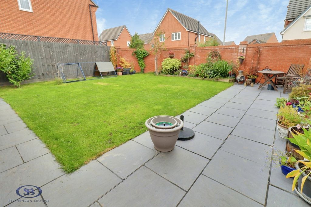Property photo 3 of 37 Pbox-Img.Jpg