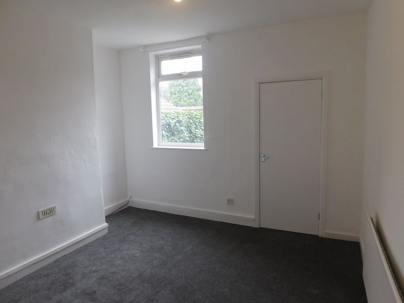 Property photo 2 of 10 Photo 6