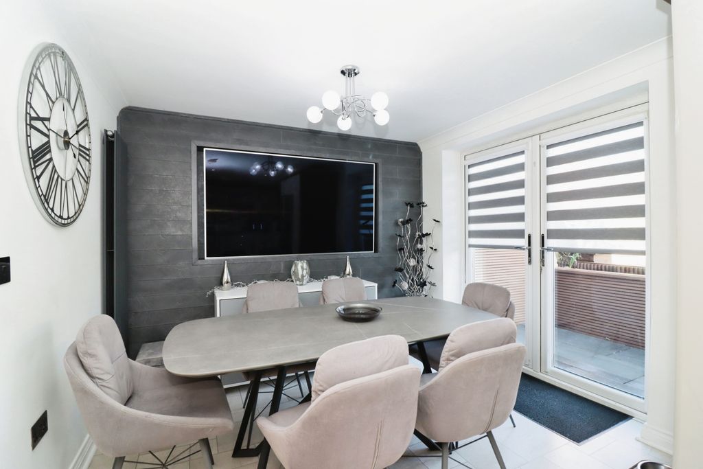 Property photo 3 of 23 Img_7769