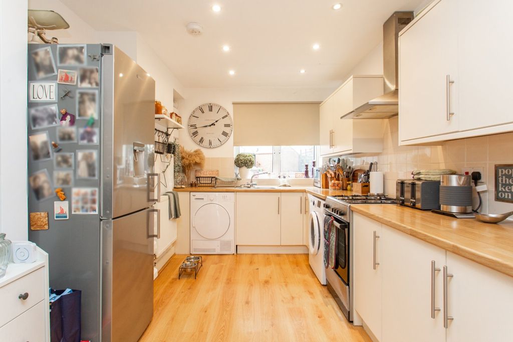 Property photo 3 of 13 Picture 3