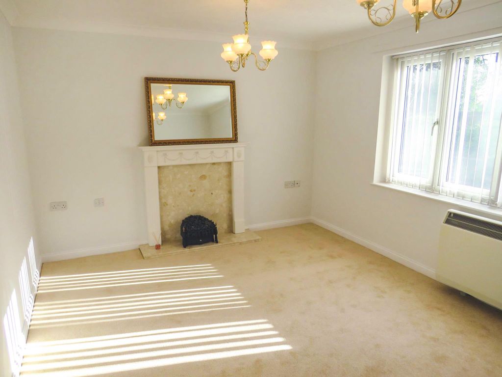 Property photo 2 of 14 Front