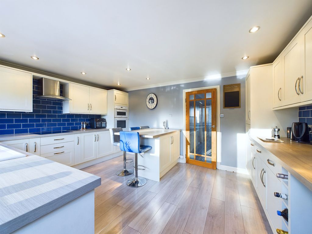 Property photo 3 of 13 60000396-Hr-2