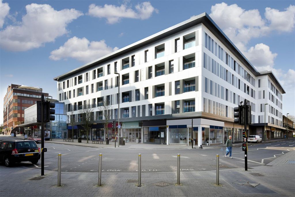 Property photo 1 of 14