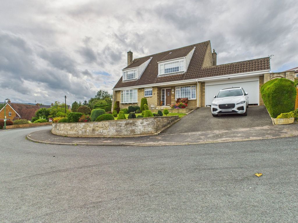 Property photo 1 of 30