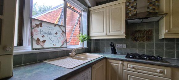 Property photo 2 of 15 1049.Jpg