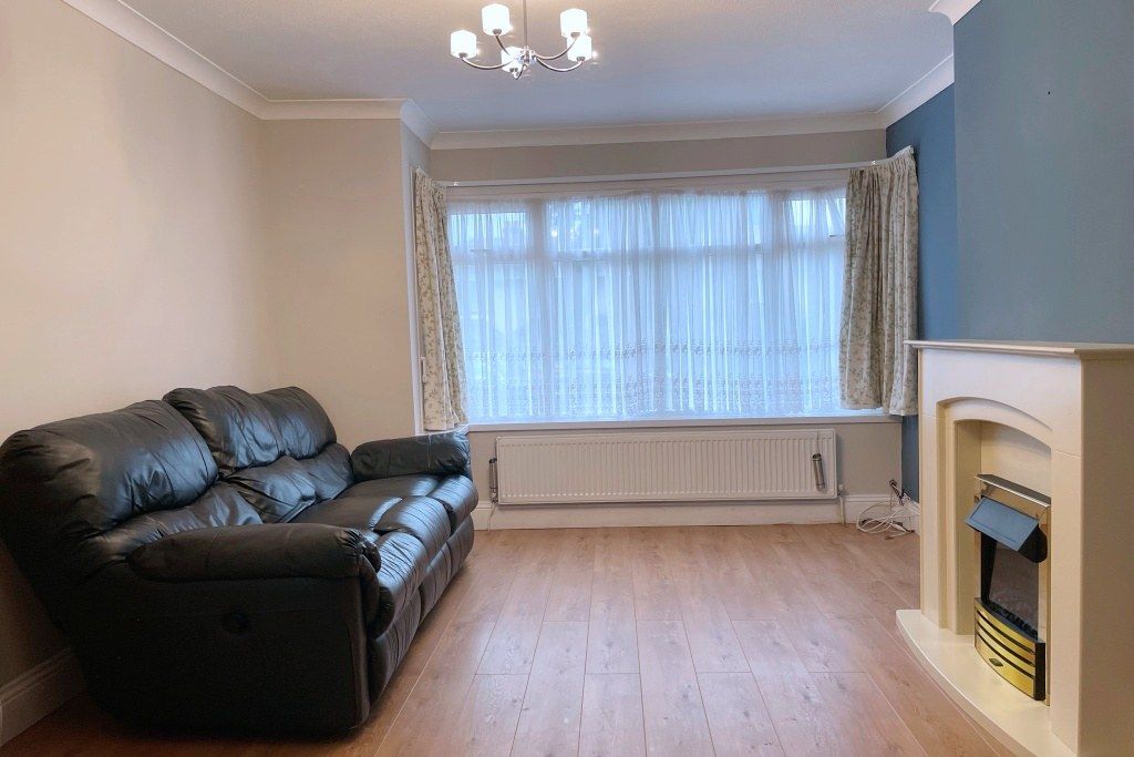 Property photo 2 of 12 Gallery