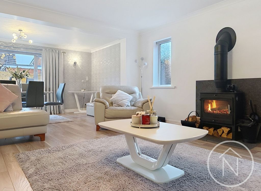 Property photo 3 of 39