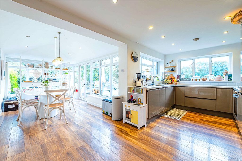 Property photo 1 of 21 Picture No. 36