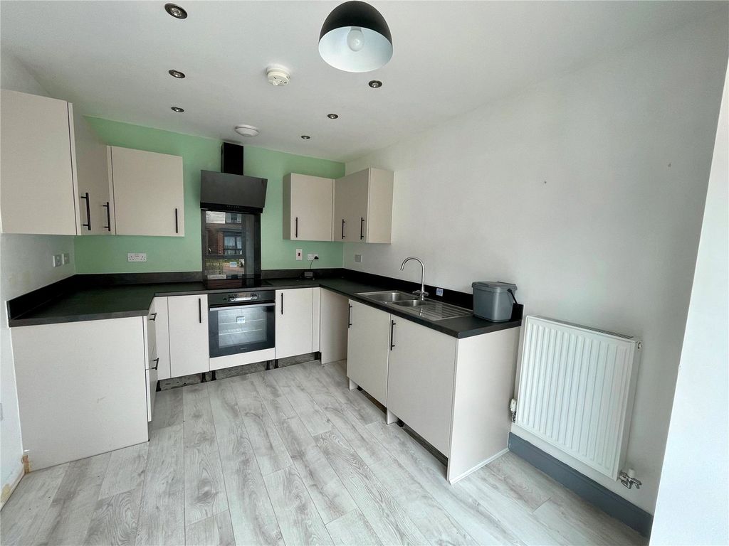 Property photo 3 of 12 Picture No. 04