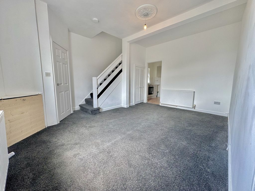 Property photo 2 of 17 Not Specified