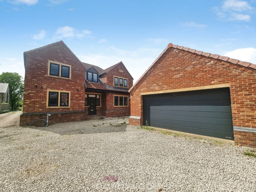 Property photo 1 of 24