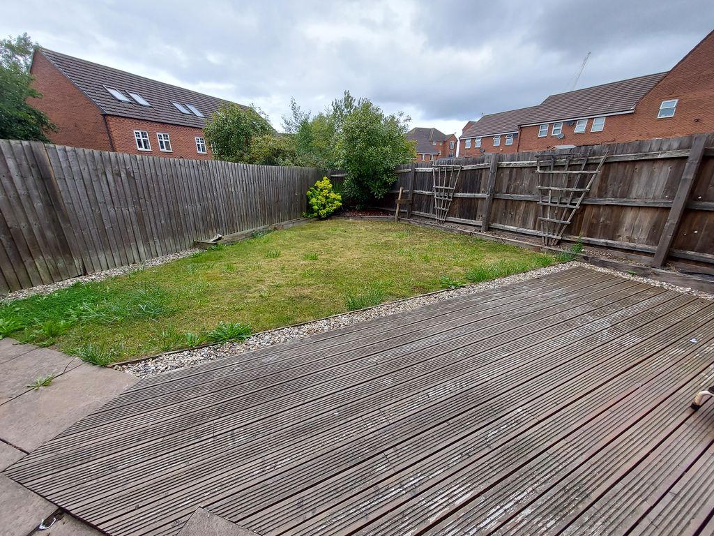 Property photo 2 of 6 Garden